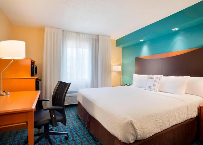 Fairfield Inn & Suites Fort Worth University Drive