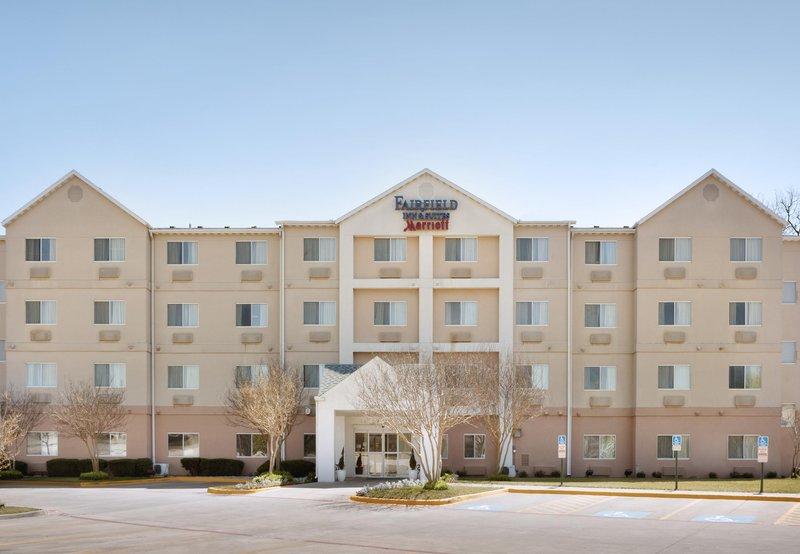 Hotel Fairfield & Worth Drive 3*