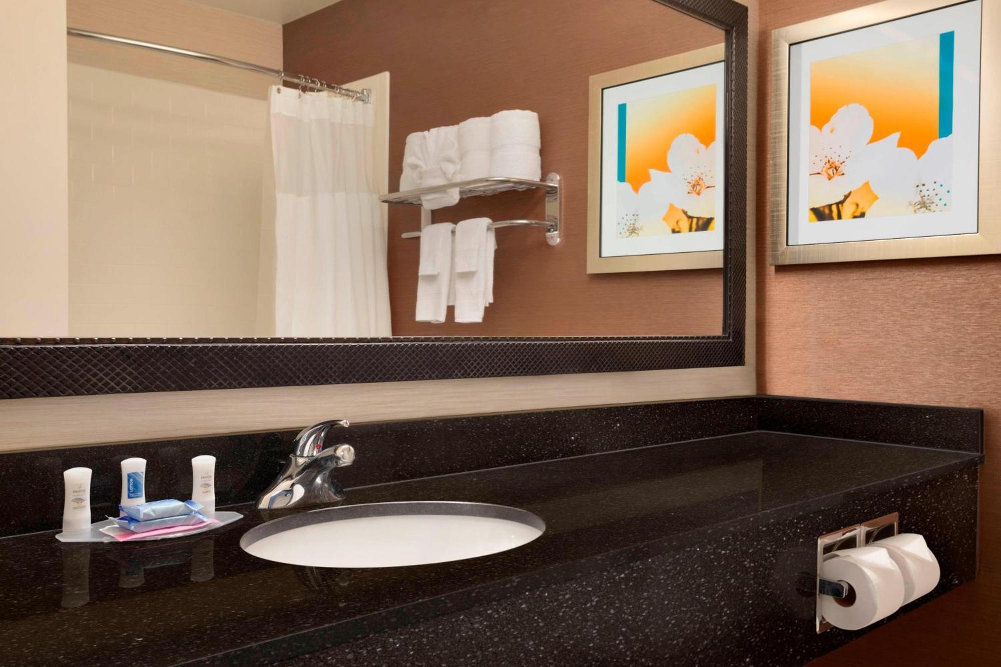 Fairfield & Worth Drive Hotel
